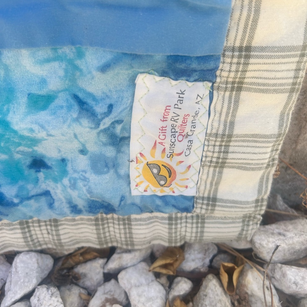 Vintage Handmade Bass Fishing Quilt - Picture 6 of 6
